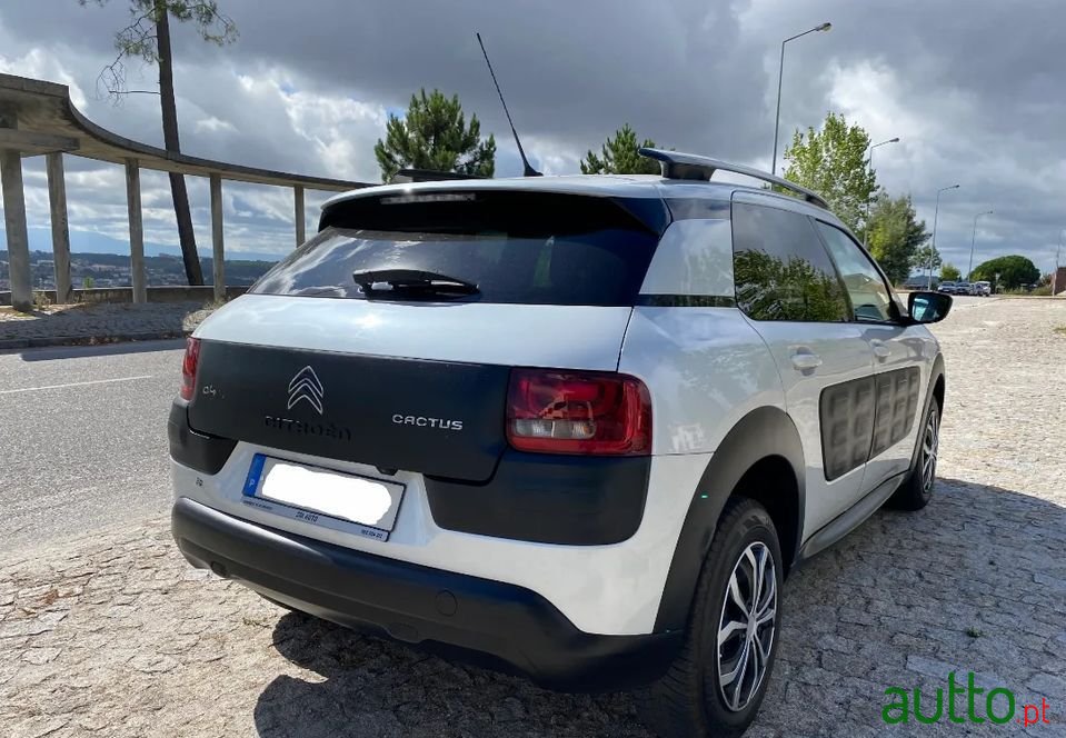 2015' Citroen C4 Cactus photo #3