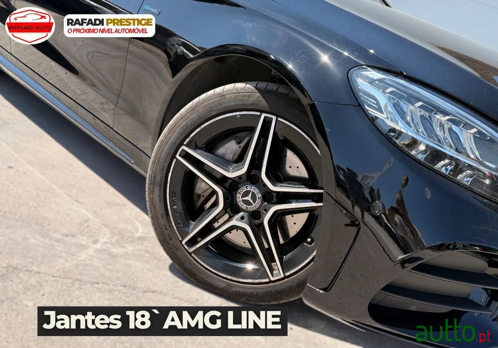 2020' Mercedes-Benz Classe C photo #6