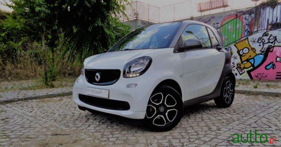 2017' Smart Fortwo 1.0 Passion 90 photo #1