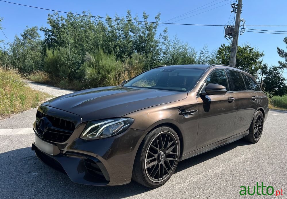 2016' Mercedes-Benz E 220 D Amg Designo photo #1