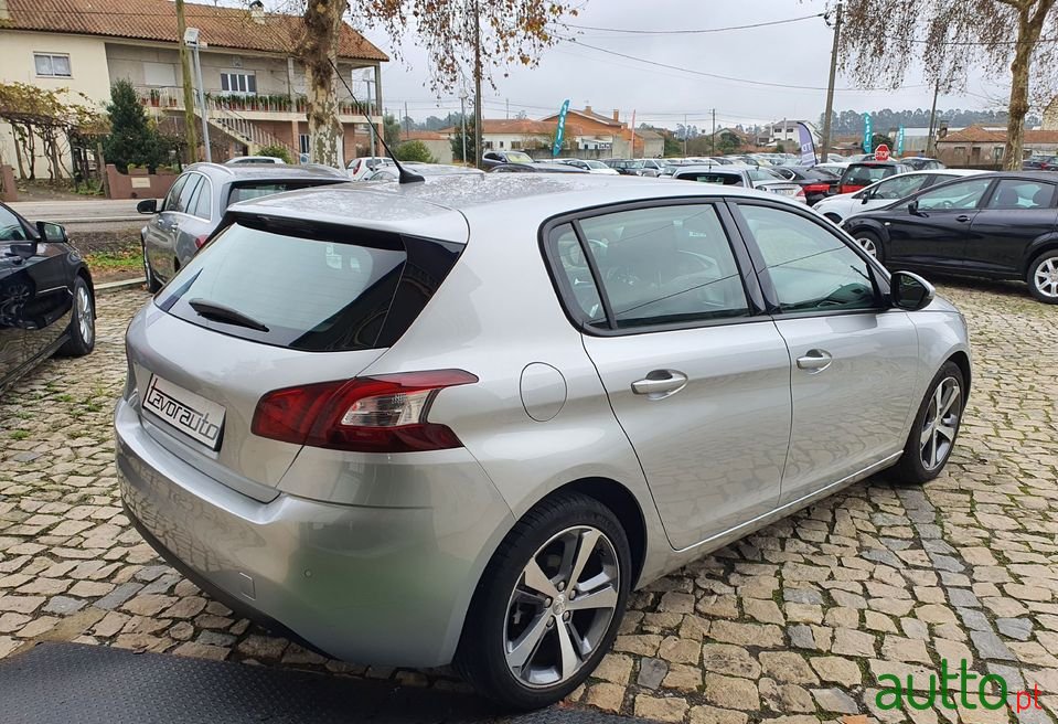 2017' Peugeot 308 photo #5