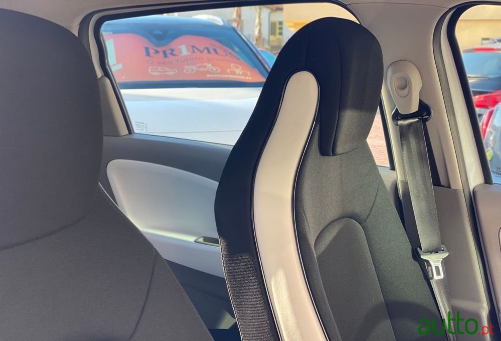 2019' Renault Zoe photo #4