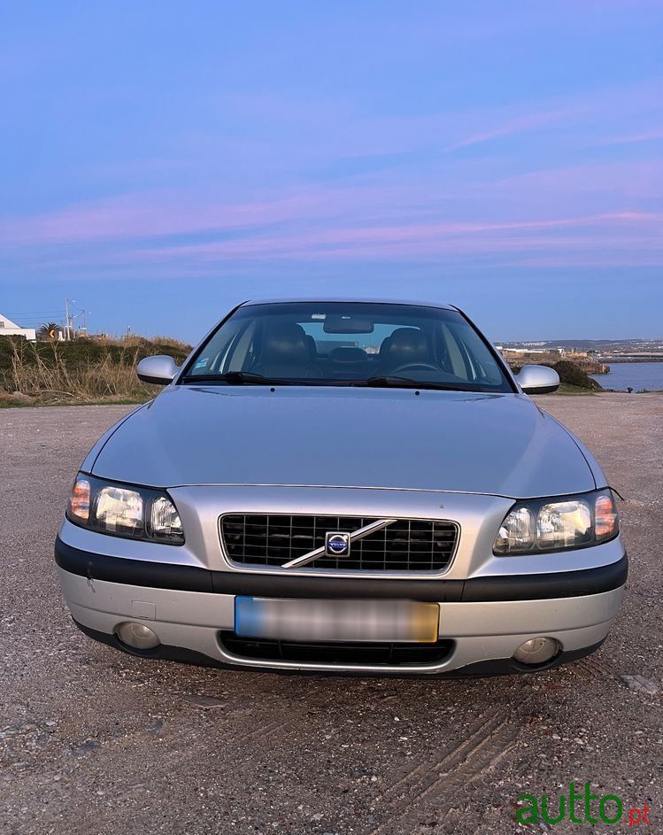 2002' Volvo S60 2.4 D5 photo #4