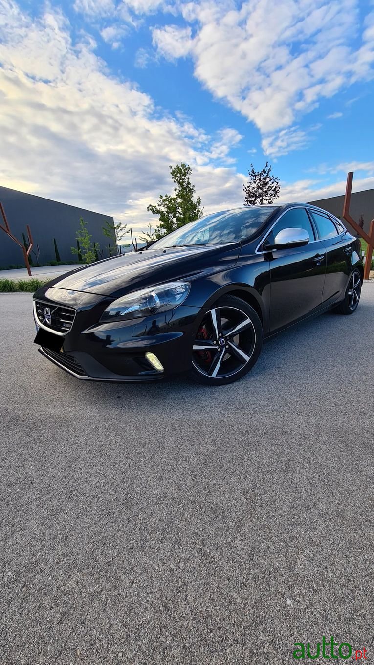 2014' Volvo V40 photo #2
