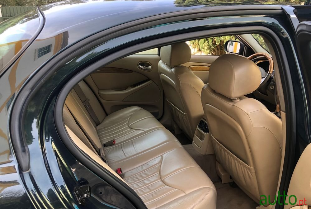 2000' Jaguar S-Type photo #1