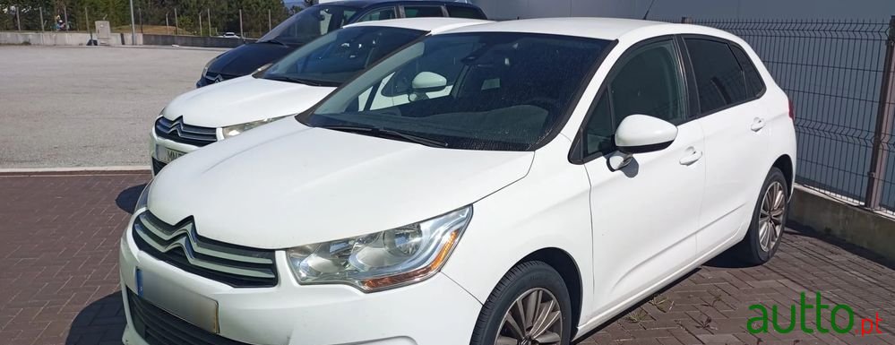 2011' Citroen C4 1.6 E-Hdi Exclusive photo #3