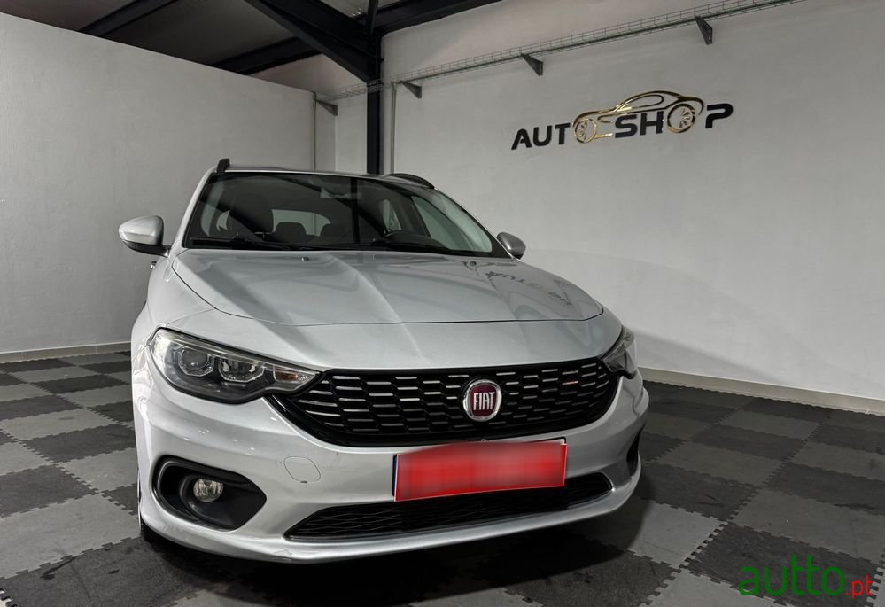 2016' Fiat Tipo Station Wagon photo #2