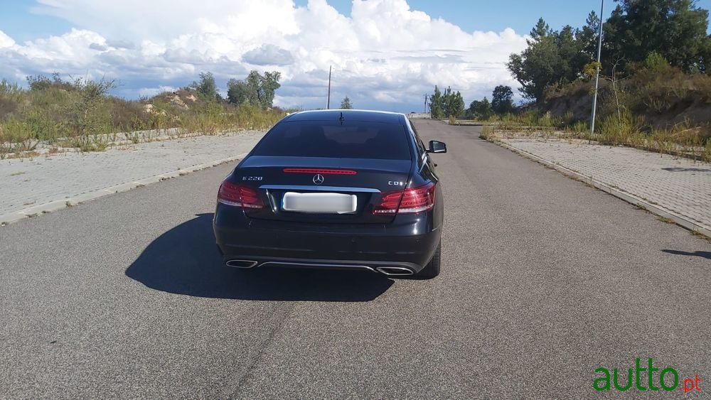 2014' Mercedes-Benz Classe E photo #5