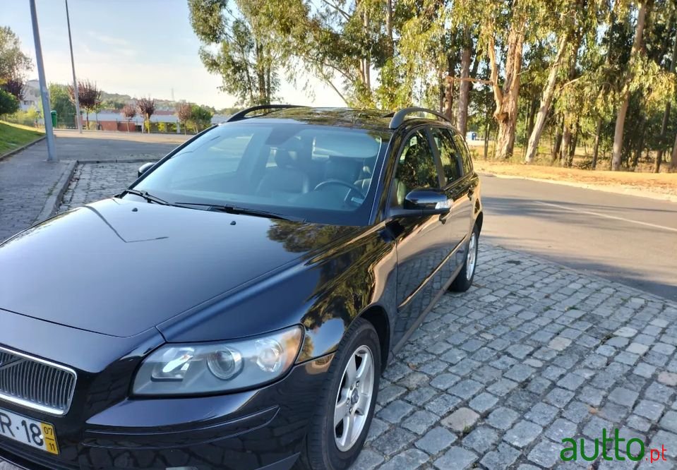 2007' Volvo V50 photo #2
