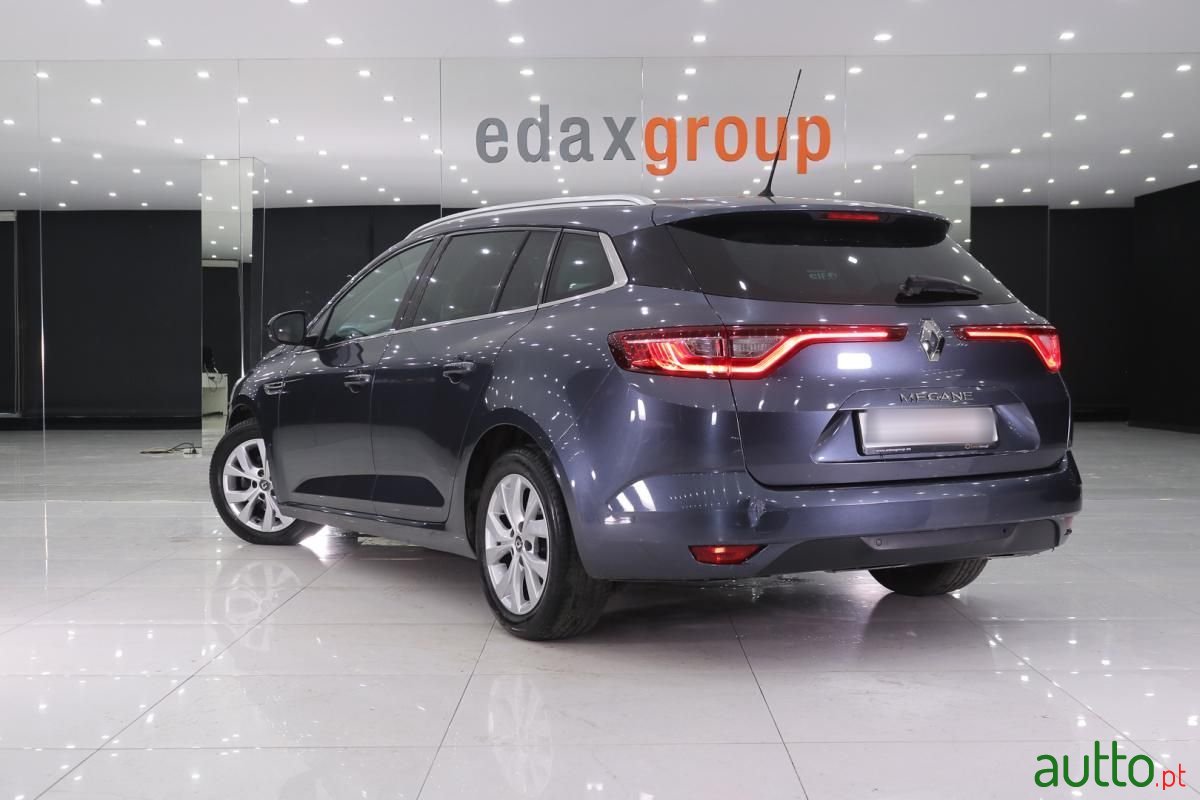 2018' Renault Megane Sport Tourer photo #4