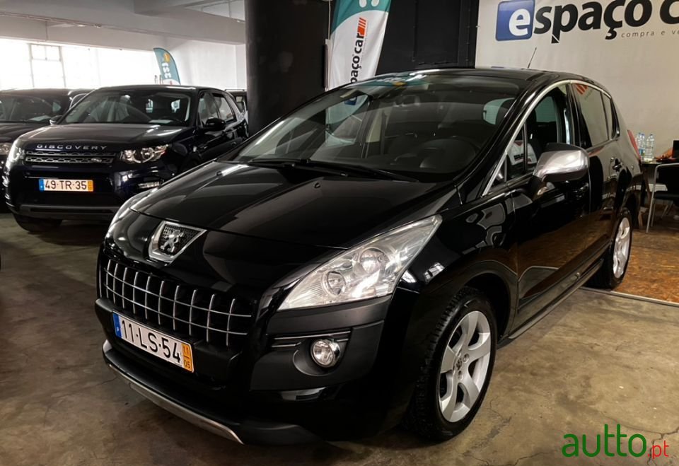 2011' Peugeot 3008 photo #2