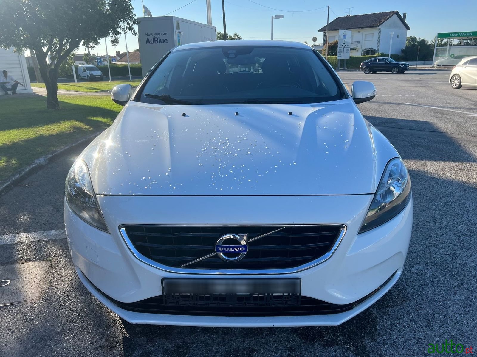 2014' Volvo V40 photo #2