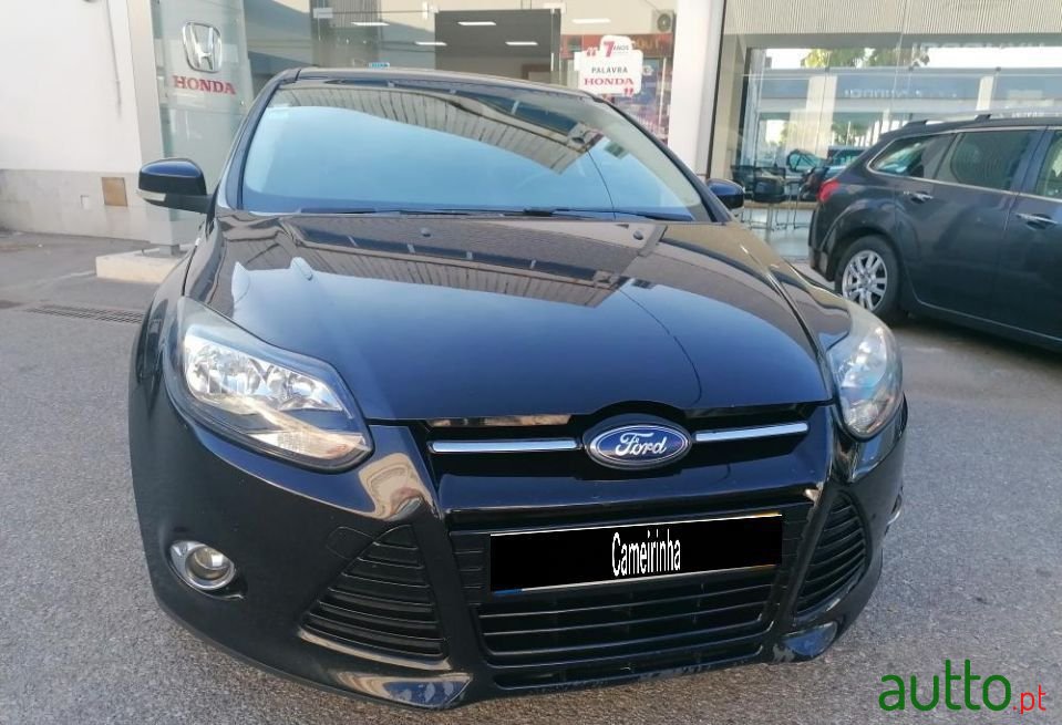 2012' Ford Focus photo #2