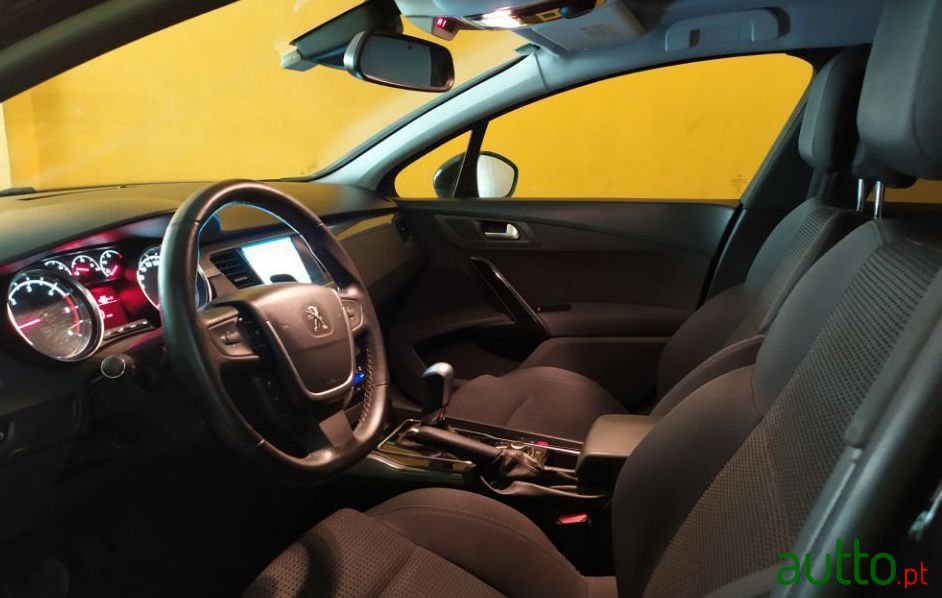 2013' Peugeot 508 Sw photo #3