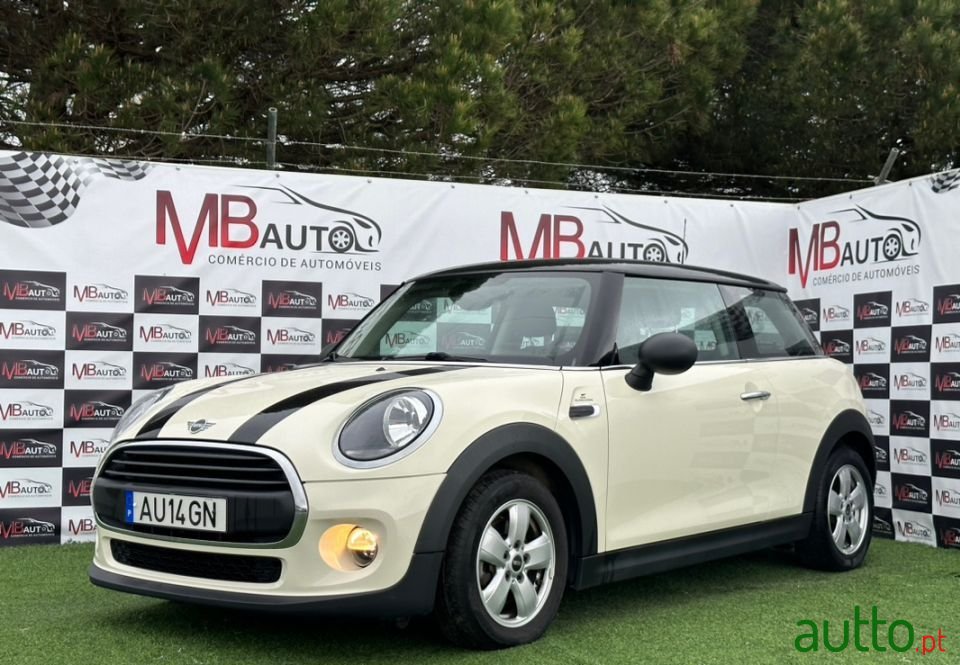 2018' MINI Cooper photo #1