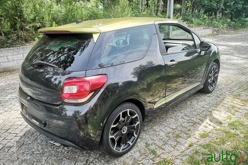 2010' Citroen DS3 1.6 Thp Sport Chic photo #4