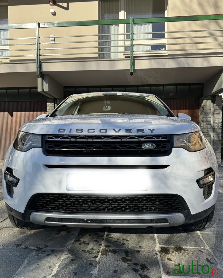 2016' Land Rover Discovery Sport photo #3