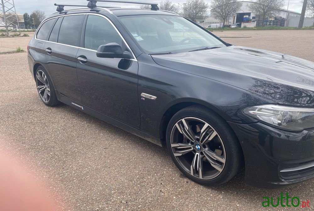 2013' BMW 520 D Pack M Auto photo #3