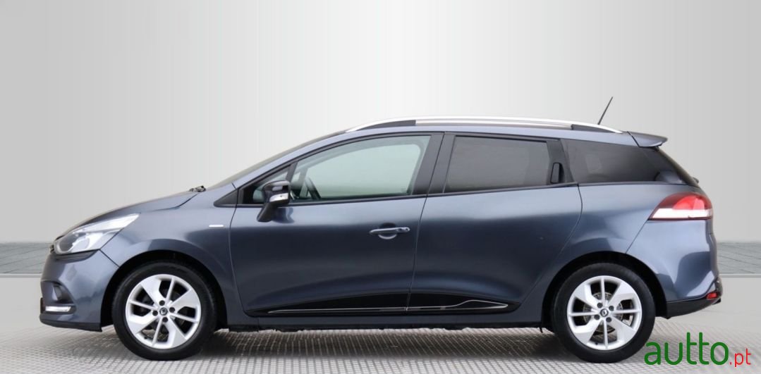 2018' Renault Clio Sport Tourer photo #2