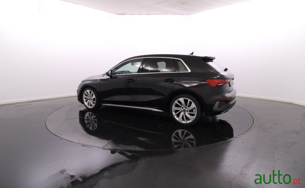 2023' Audi A3 Sportback photo #4