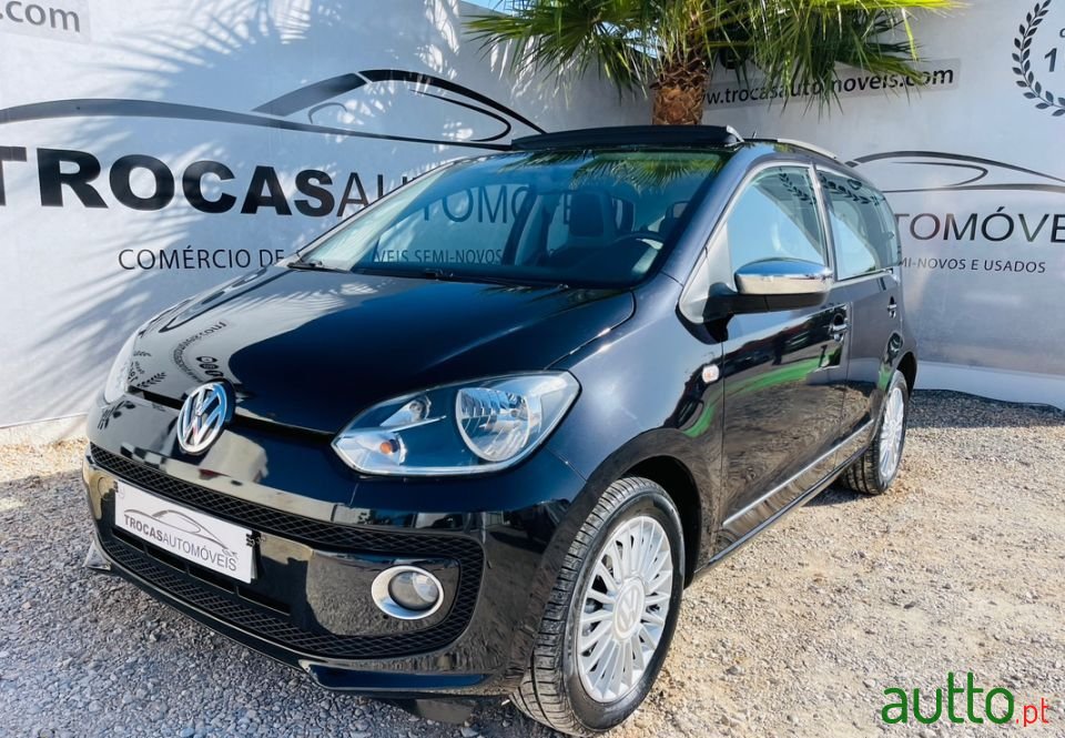 2014' Volkswagen Up photo #4