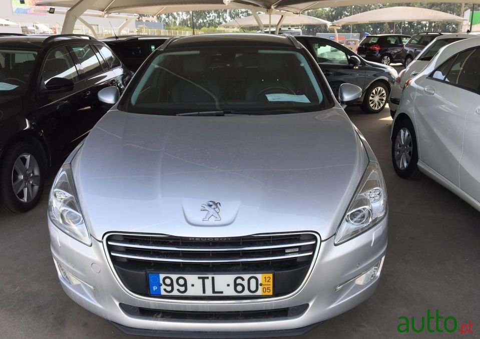 2012' Peugeot 508 Sw photo #1