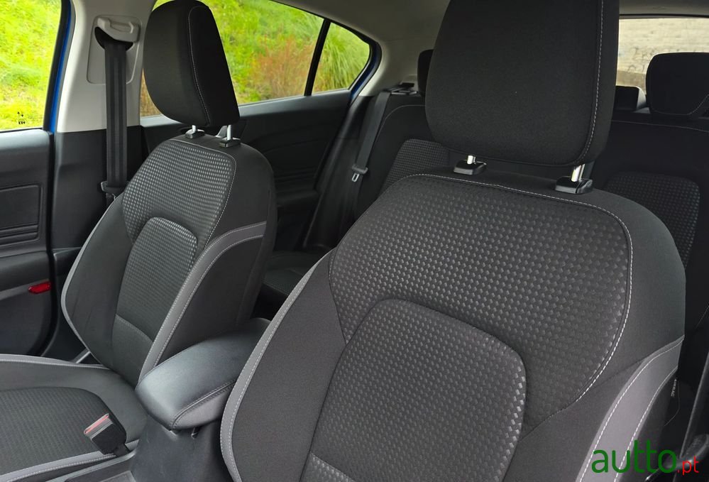 2022' Ford Focus photo #6