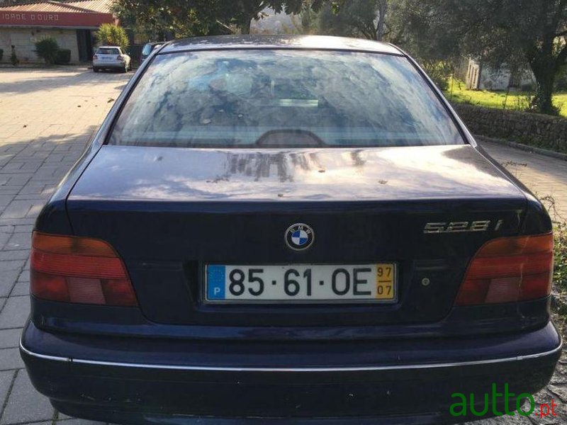 1998' BMW 528 photo #1