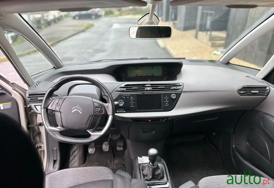 2018' Citroen C4 Picasso photo #5