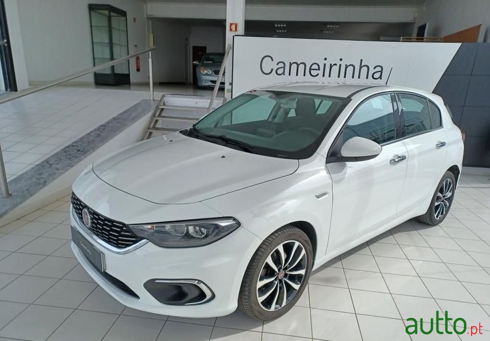 2018' Fiat Tipo photo #1