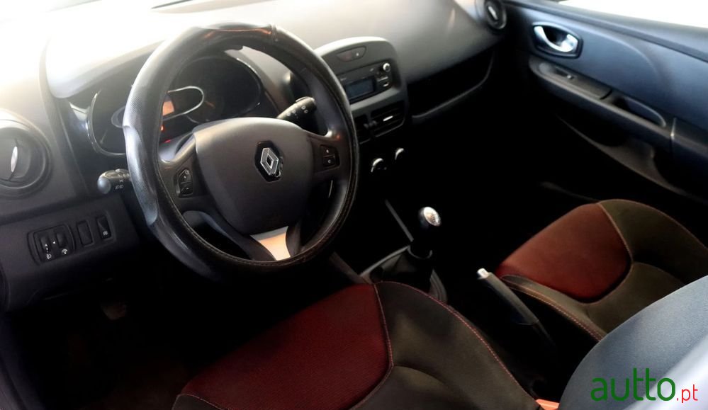 2015' Renault Clio 1.5 Dci # photo #3