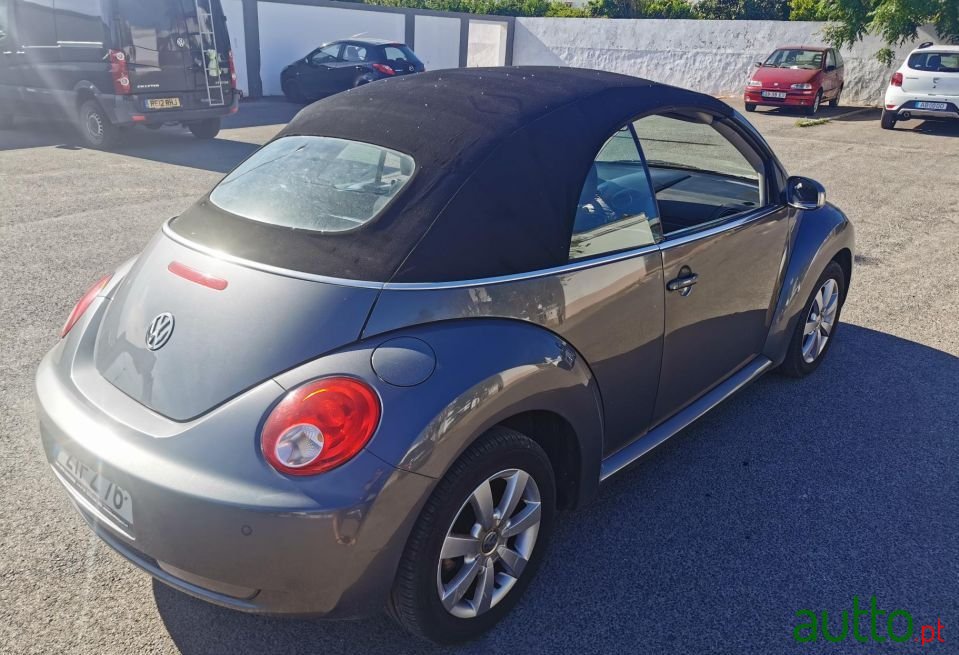 2007' Volkswagen New-Beetle photo #3