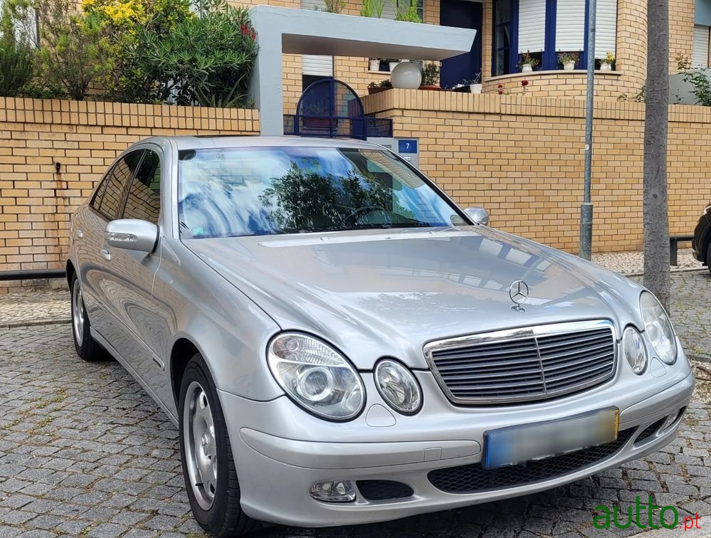 2002' Mercedes-Benz E 240 photo #1