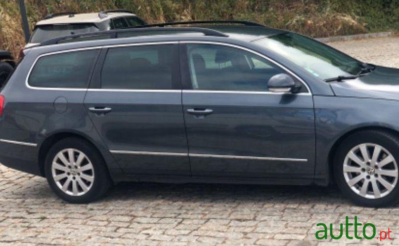 2009' Volkswagen Passat Variant photo #1