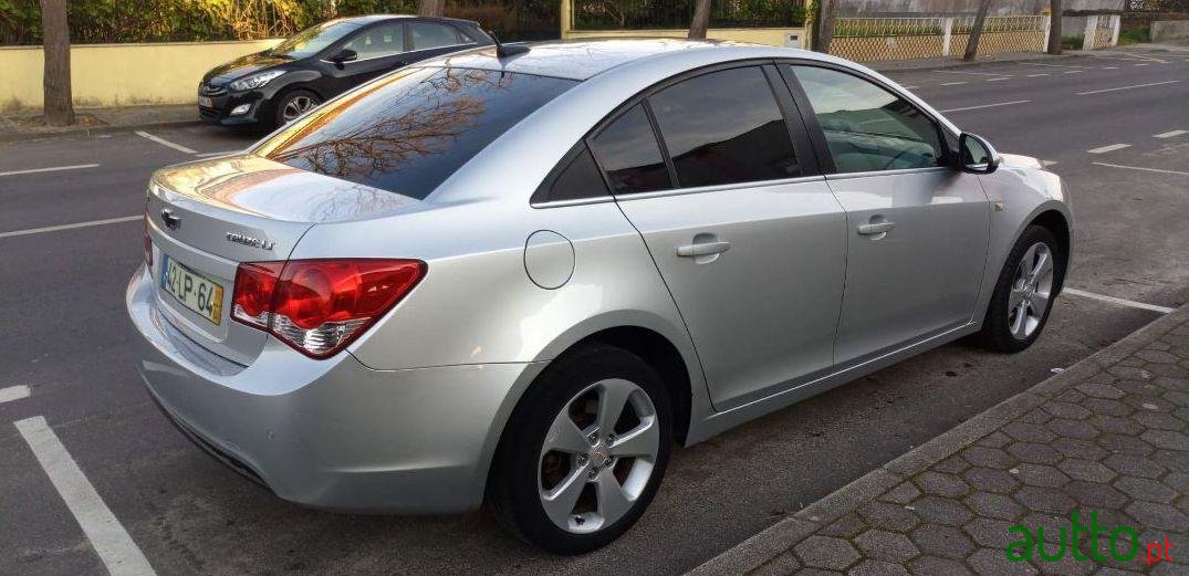 2011' Chevrolet Cruze Lt photo #1