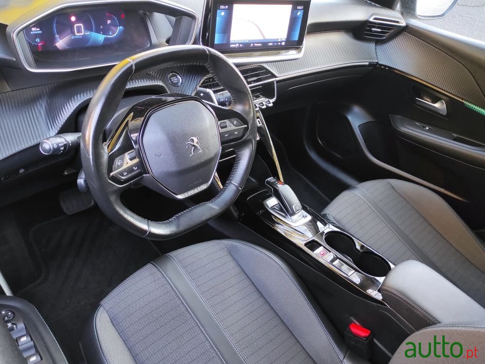 2020' Peugeot 208 photo #5