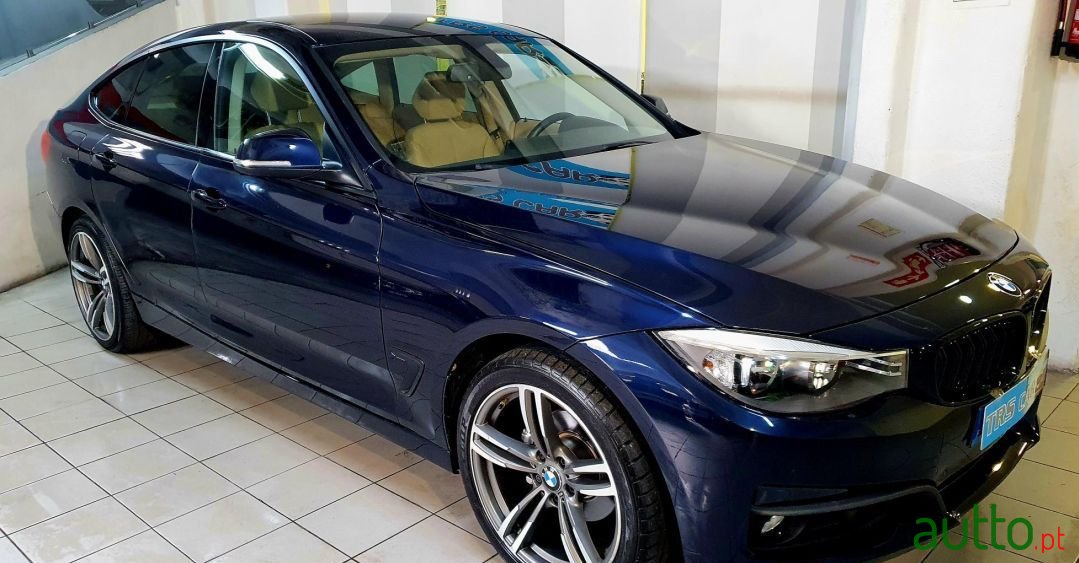 2015' BMW 318 Gran Turismo photo #1