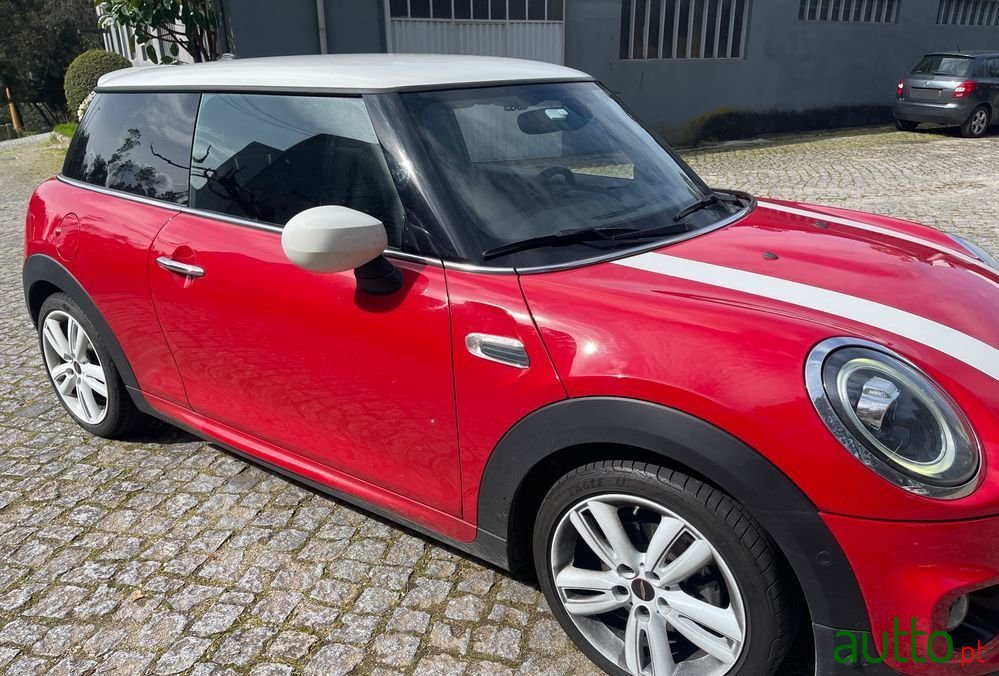 2020' MINI Cooper 3 Portas photo #4