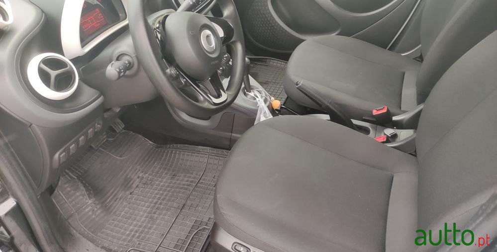 2018' Smart Forfour Electric Drive photo #6