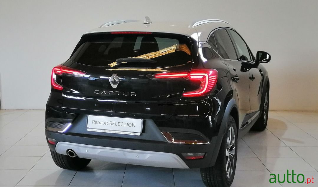 2021' Renault Captur photo #6