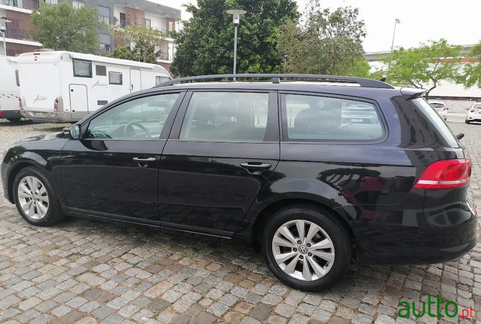 2012' Volkswagen Passat Variant photo #4