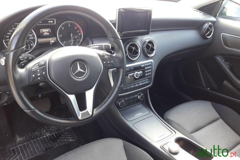 2015' Mercedes-Benz Gla-180 photo #2
