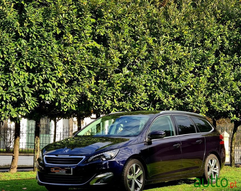 2015' Peugeot 308 Sw photo #3