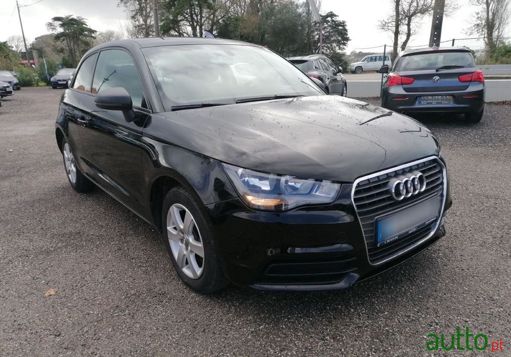 2011' Audi A1 photo #3