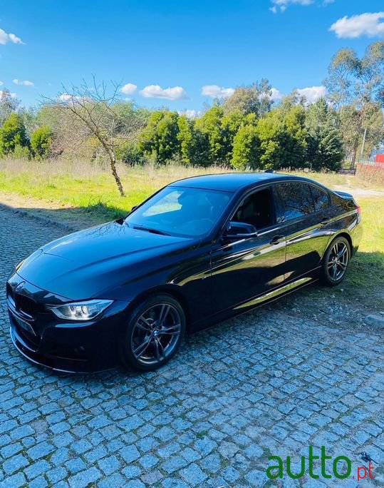 2015' BMW 318 photo #4