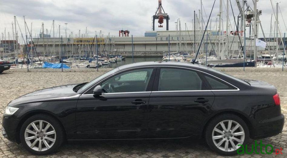 2011' Audi A6 Limusine photo #3