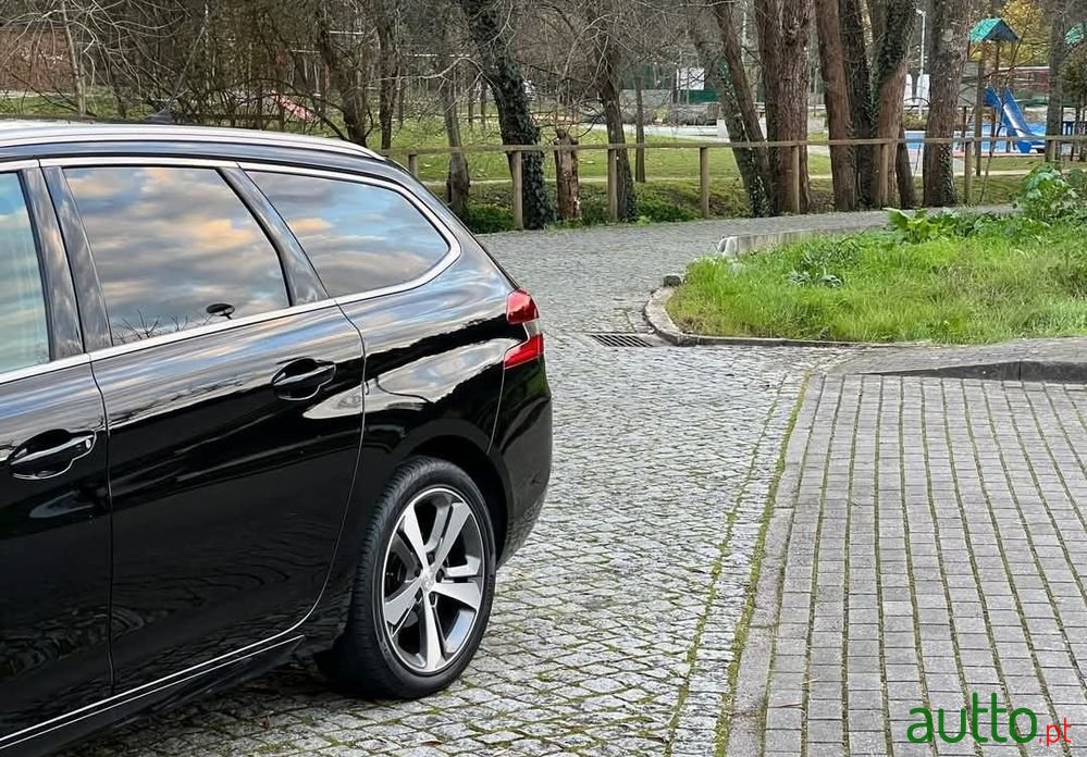 2016' Peugeot 308 Sw photo #3
