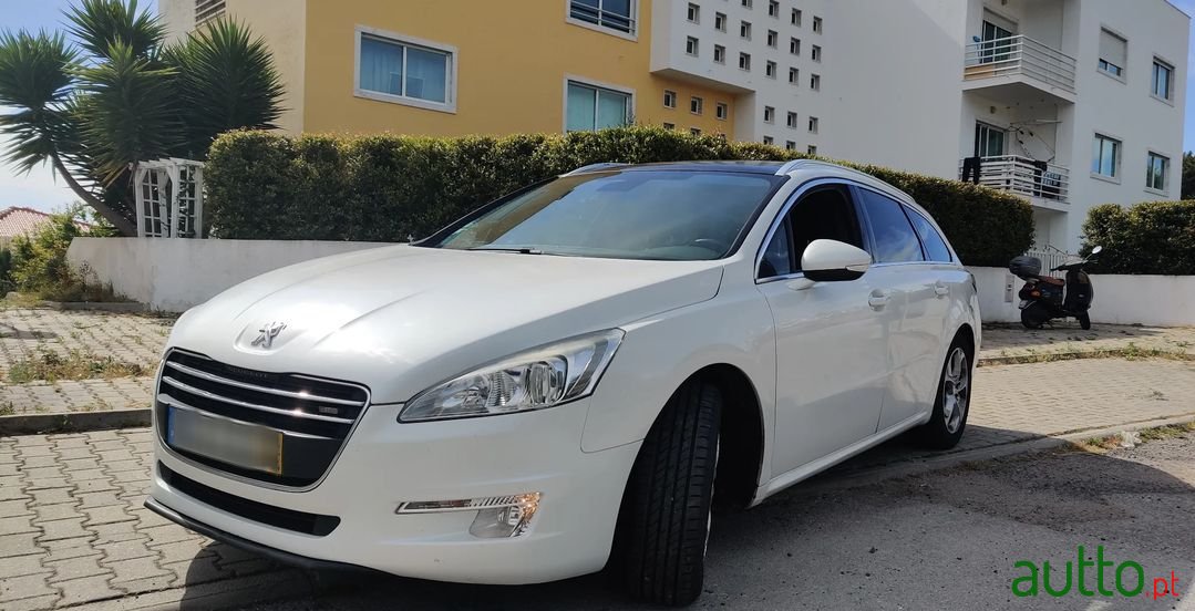 2014' Peugeot 508 Sw photo #2