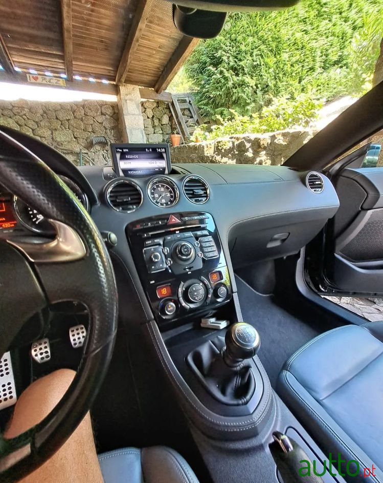 2010' Peugeot RCZ 2.0 Hdi photo #6