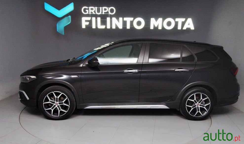 2023' Fiat Tipo Station Wagon photo #5